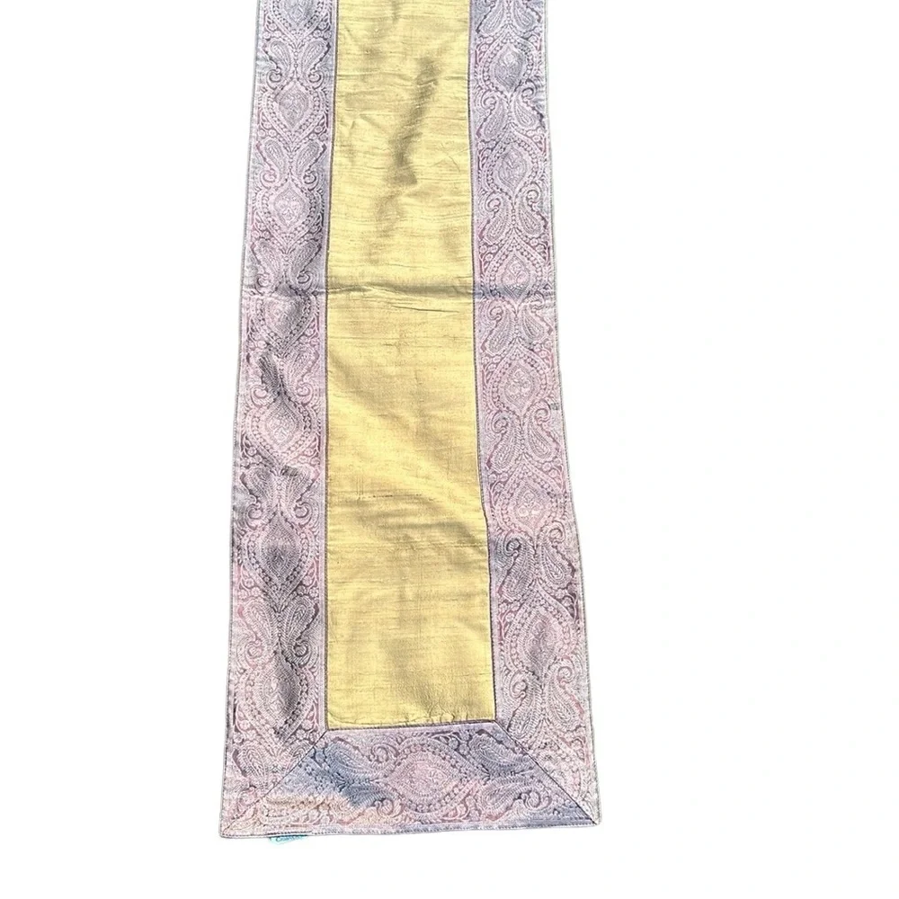 Crate & Barrel Table Runner Florentine Silk